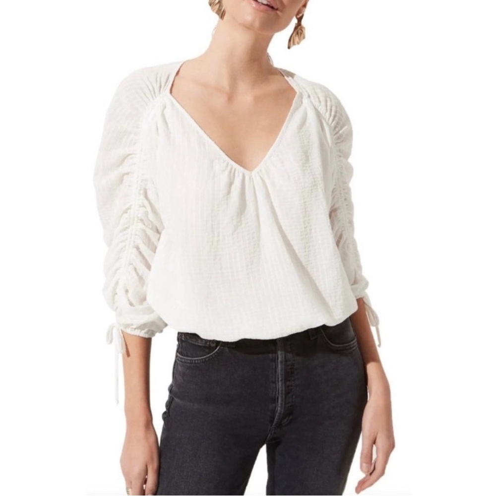 ASTR Long Sleeve Top Medium